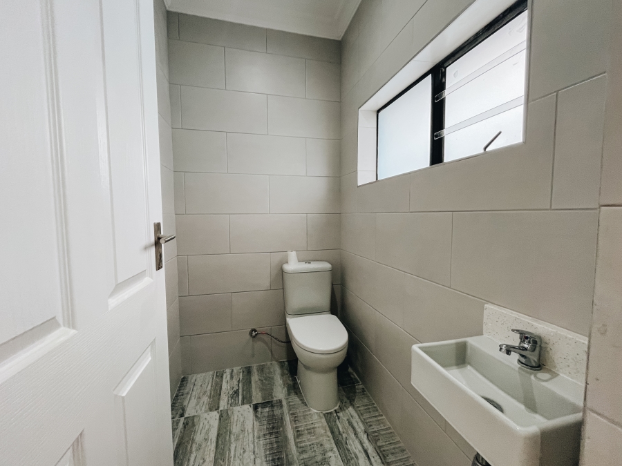 To Let commercial Property for Rent in Hartenbos Central Western Cape